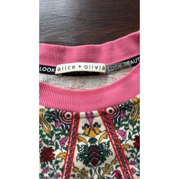 Alice + Olivia Amirah French Terry Paisley Split Side Sweatshirt size Small - Picture 2 of 3